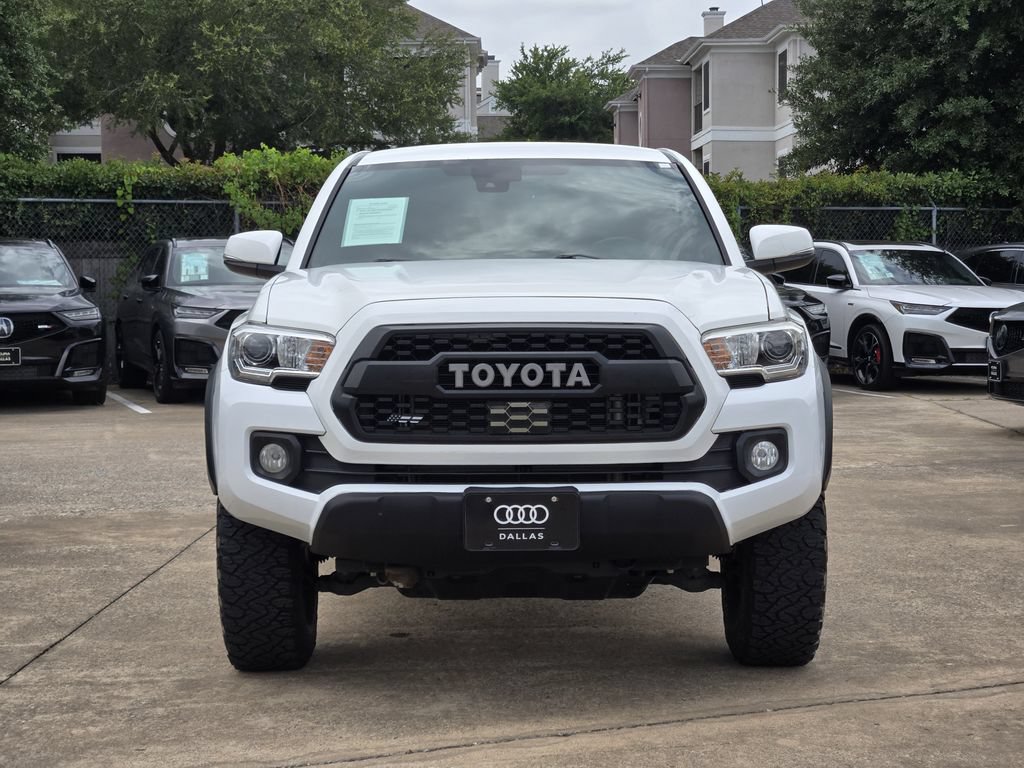 Used 2021 Toyota Tacoma TRD Off-Road AWD/4WD image 4