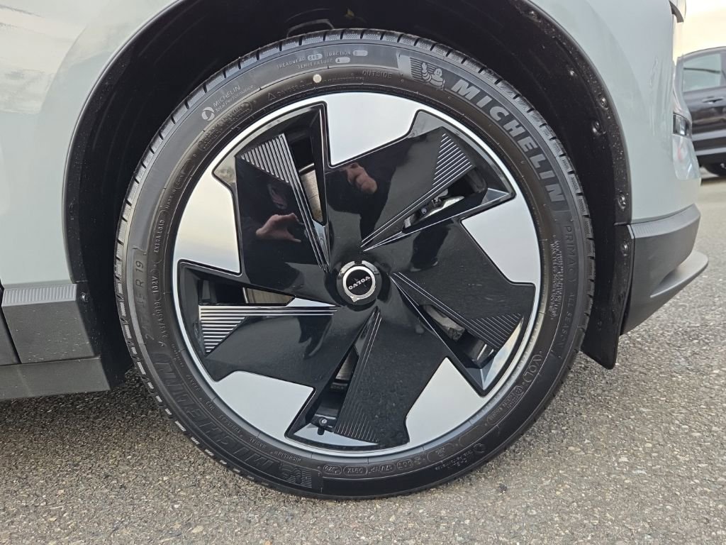 New 2025 Volvo EX30 Plus w/ Protection Package Premier image 10
