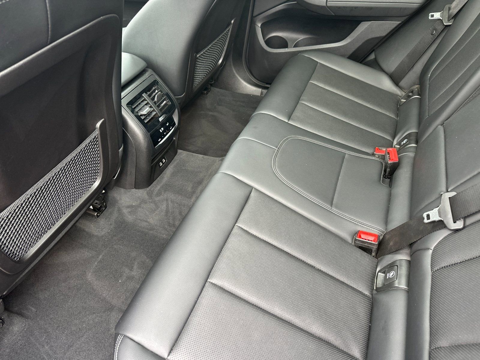 Used 2023 BMW X3 xDrive30i w/ Convenience Package image 12