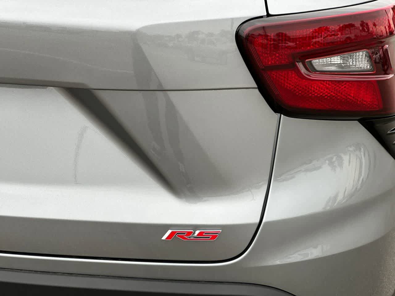 New 2026 Chevrolet Trax RS w/ Driver Confidence Package image 32