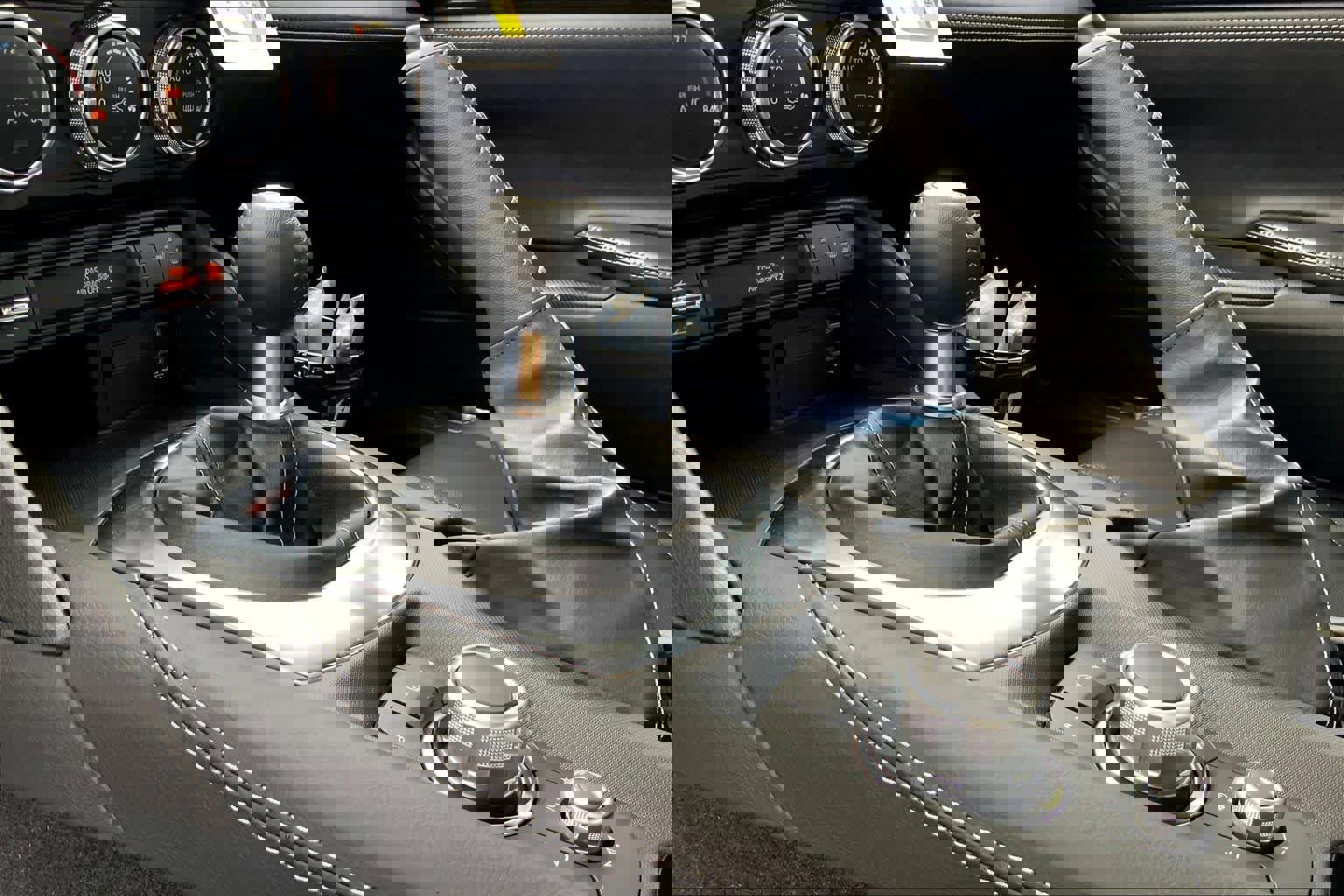 New 2026 MAZDA MX-5 Miata RF Grand Touring image 6