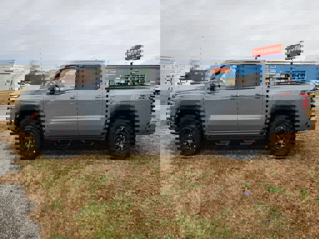 New 2026 Nissan Frontier PRO-4X w/ Pro-4x Convenience Package image 5