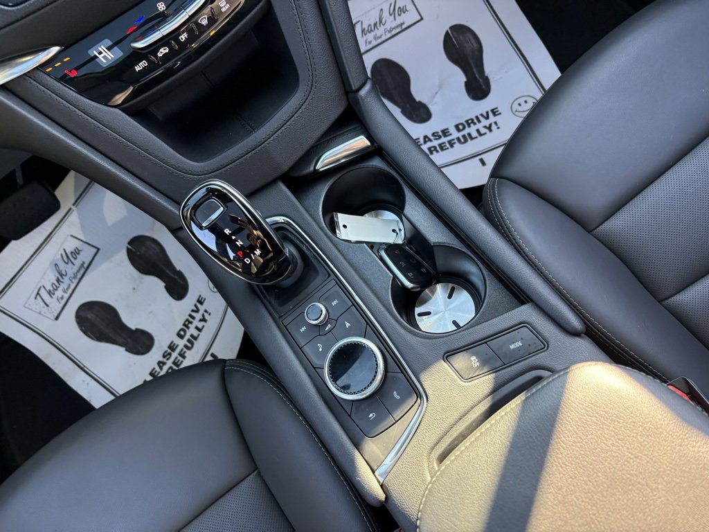 Used 2025 Cadillac XT5 Premium Luxury image 40