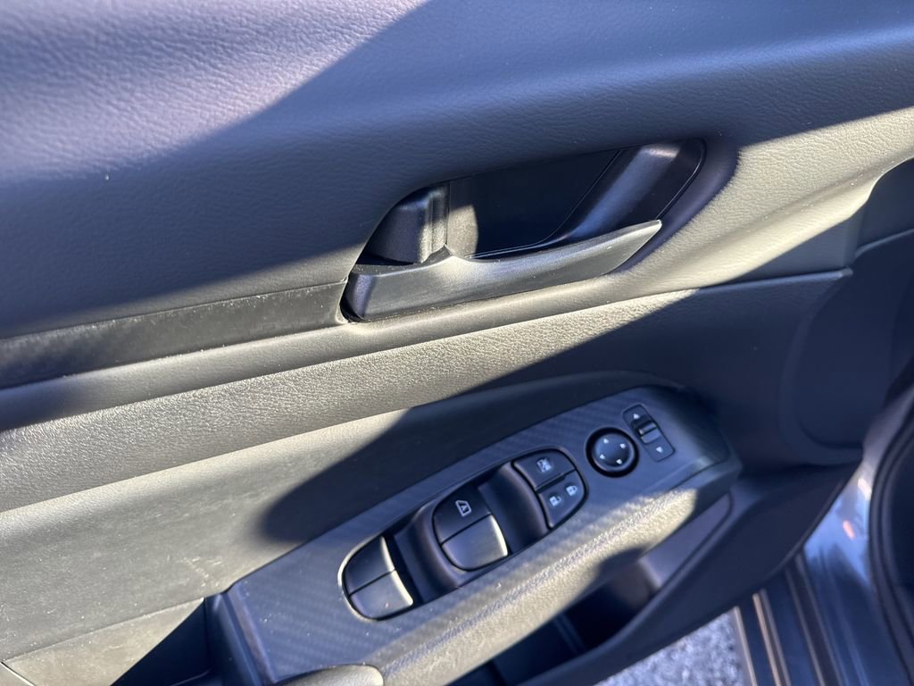 Used 2025 Nissan Altima 2.5 S image 11