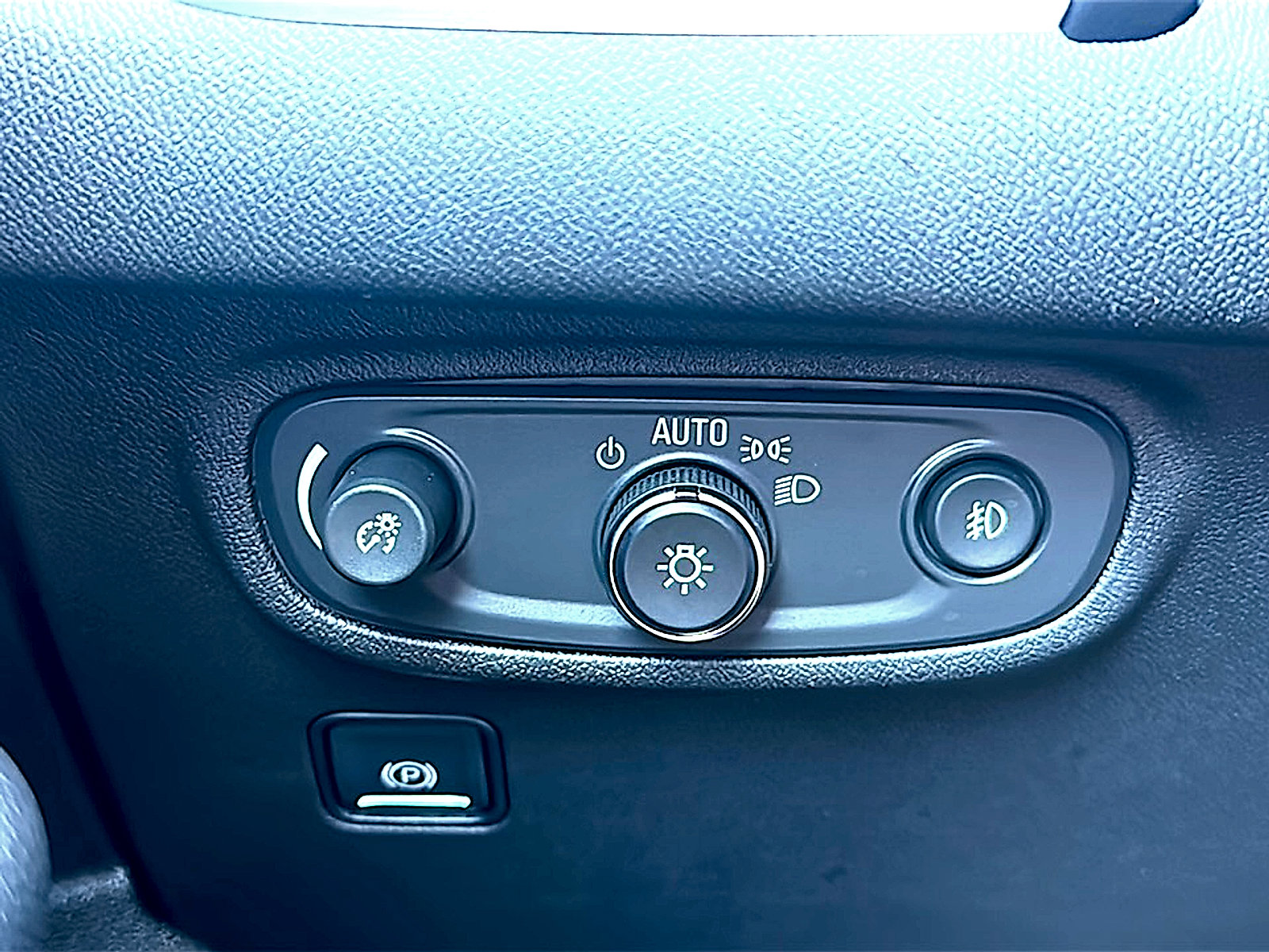 Used 2022 GMC Terrain SLT image 36