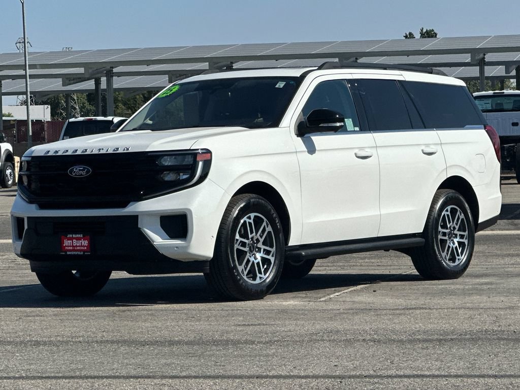 Certified 2025 Ford Expedition Active RWD image 7