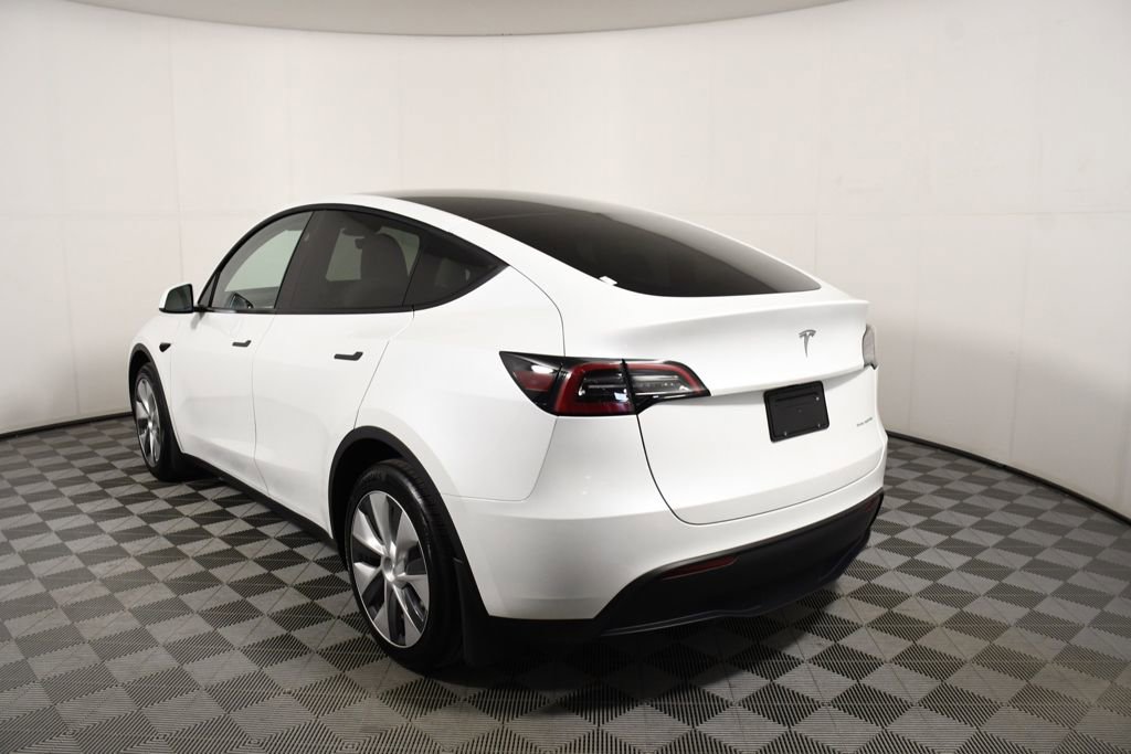 Used 2023 Tesla Model Y Long Range image 4