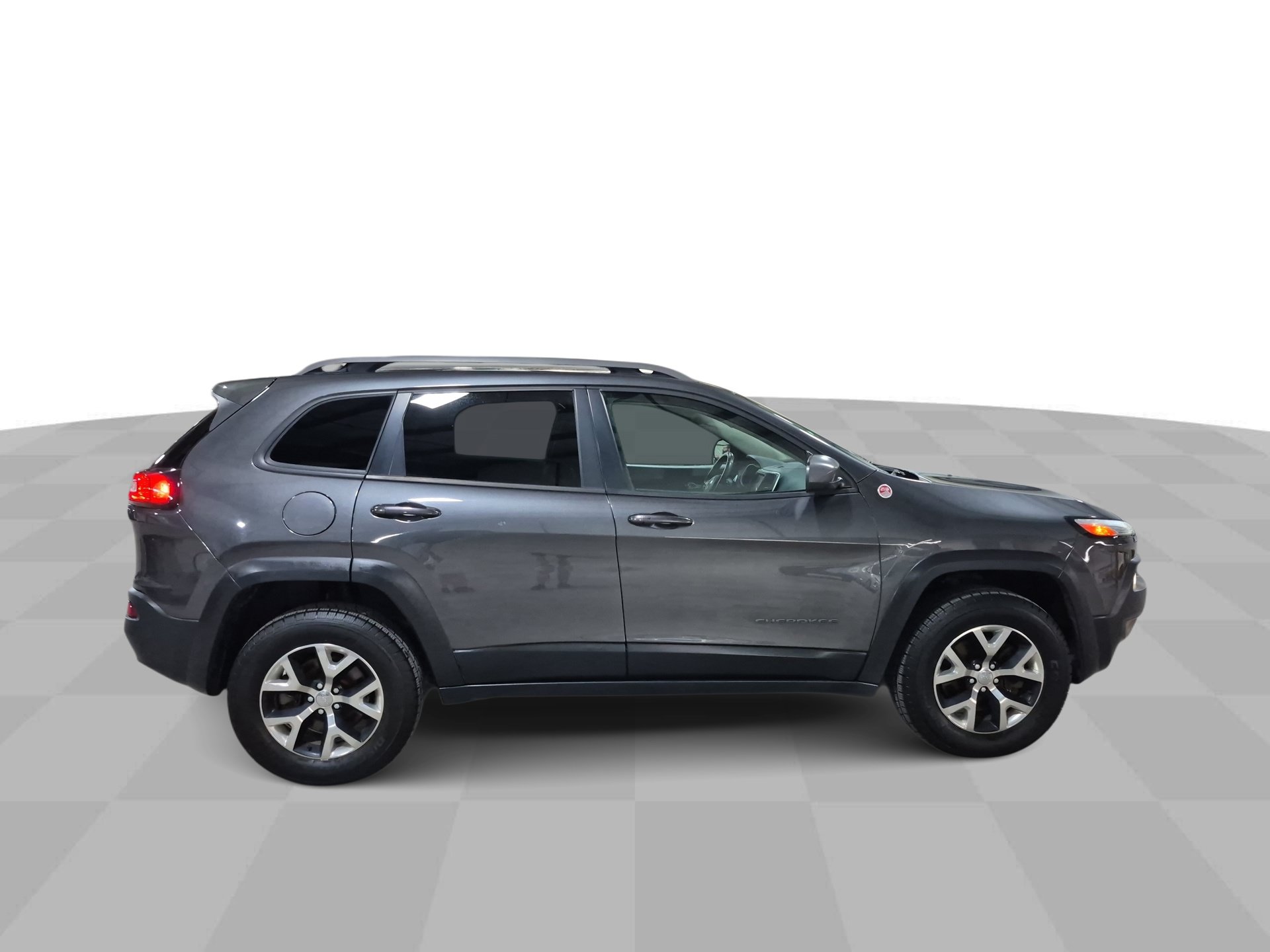Used 2016 Jeep Cherokee Trailhawk w/ Comfort/Convenience Group AWD/4WD image 10