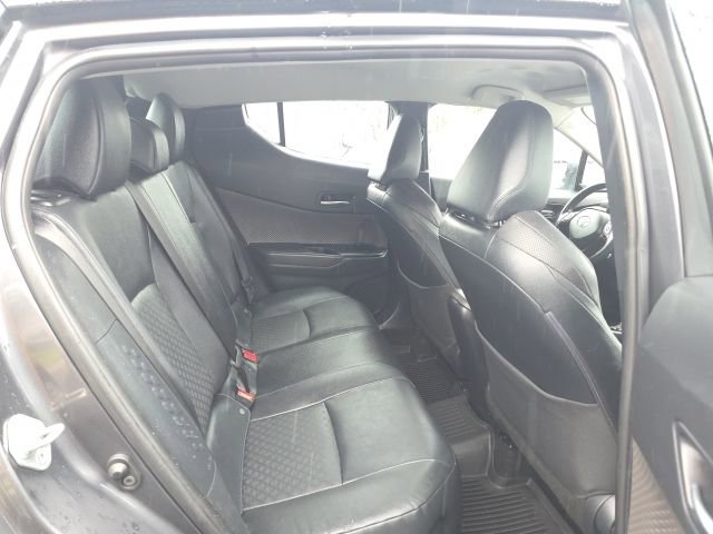 Used 2022 Toyota C-HR Limited FWD image 23