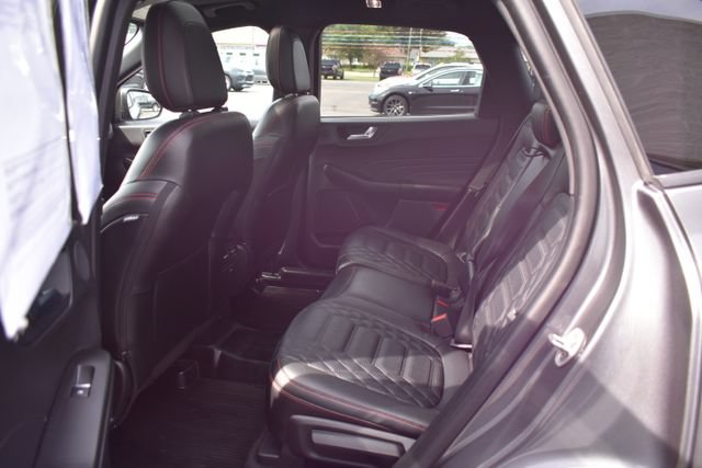 Used 2023 Ford Escape ST-Line Elite w/ Premium Technology Package AWD/4WD image 39