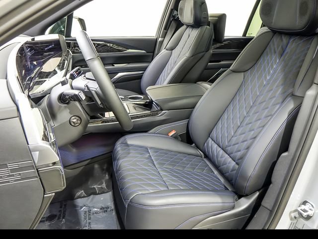 New 2026 Cadillac Escalade IQL Sport 1 w/ LPO, ONYX Package AWD/4WD image 9