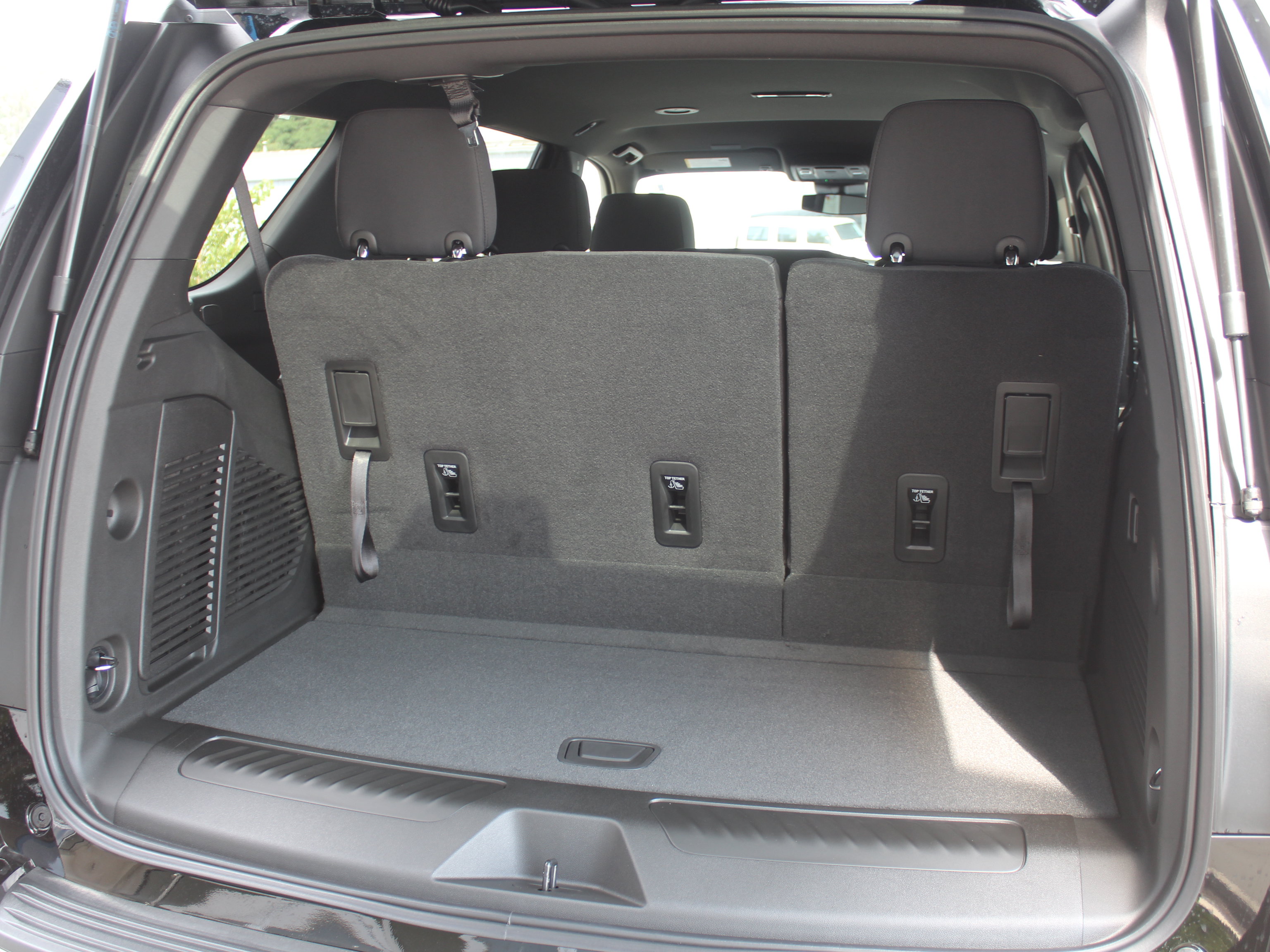 New 2026 Chevrolet Tahoe LS w/ LPO, Dark Essentials Package AWD/4WD image 20