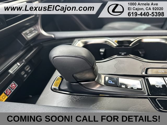 Used 2025 Lexus RX 350 Premium w/ Accessory Package (Z1) FWD image 32