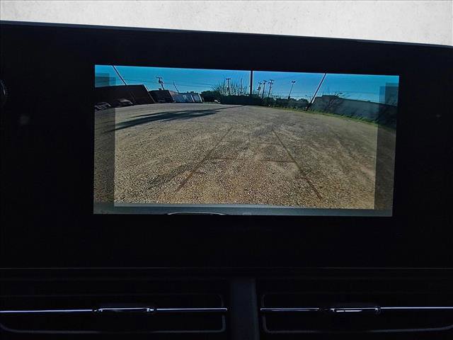 New 2026 Chevrolet Trax RS w/ Sunroof Package image 13