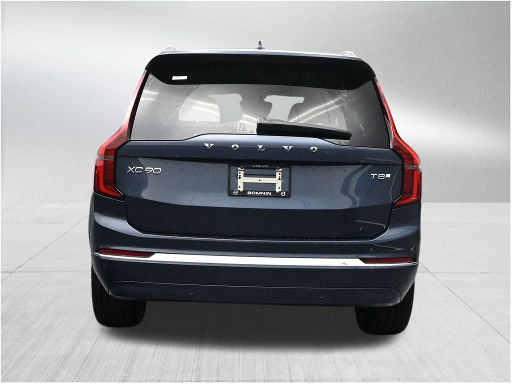 New 2026 Volvo XC90 T8 Plus AWD/4WD image 4