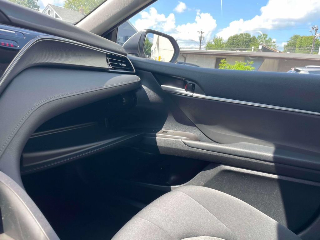 Used 2023 Toyota Camry LE AWD/4WD image 35