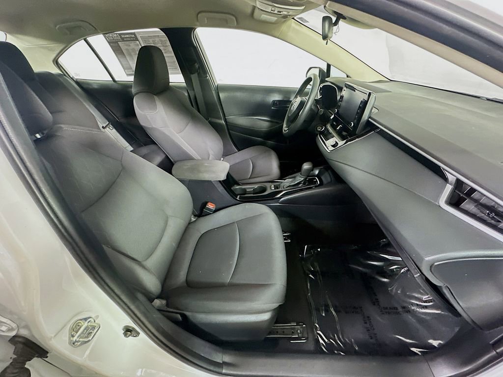 Used 2022 Toyota Corolla LE FWD image 11