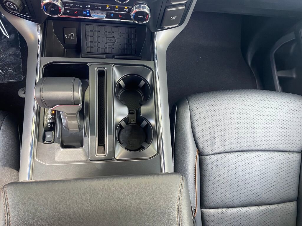 New 2025 Ford F150 Lariat w/ Equipment Group 502A High image 14