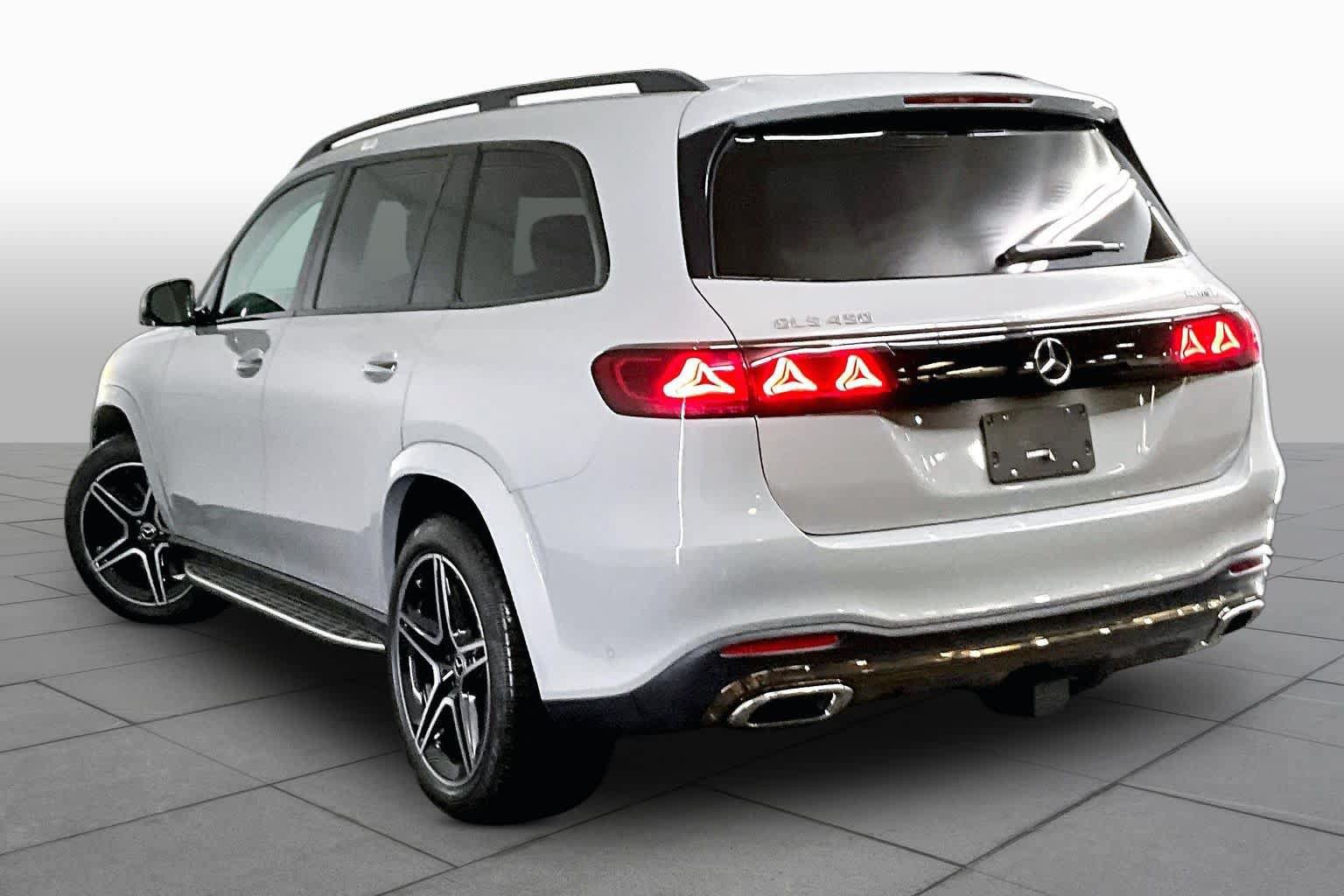 New 2027 Mercedes-Benz GLS 450 4MATIC image 4