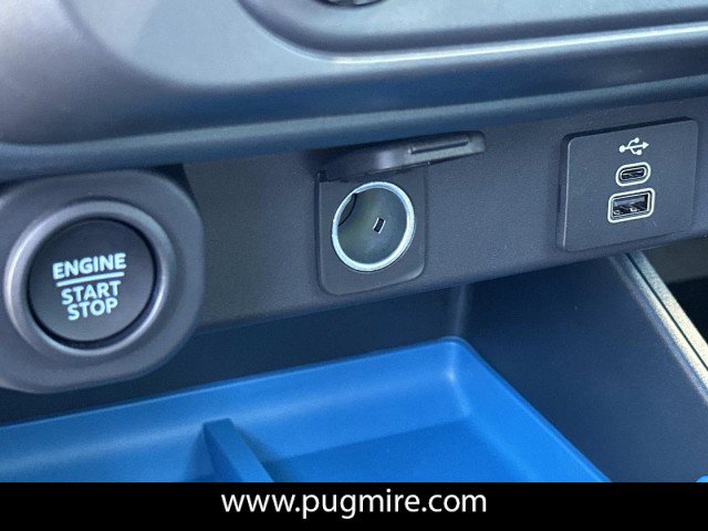 New 2025 Ford Maverick XLT image 30