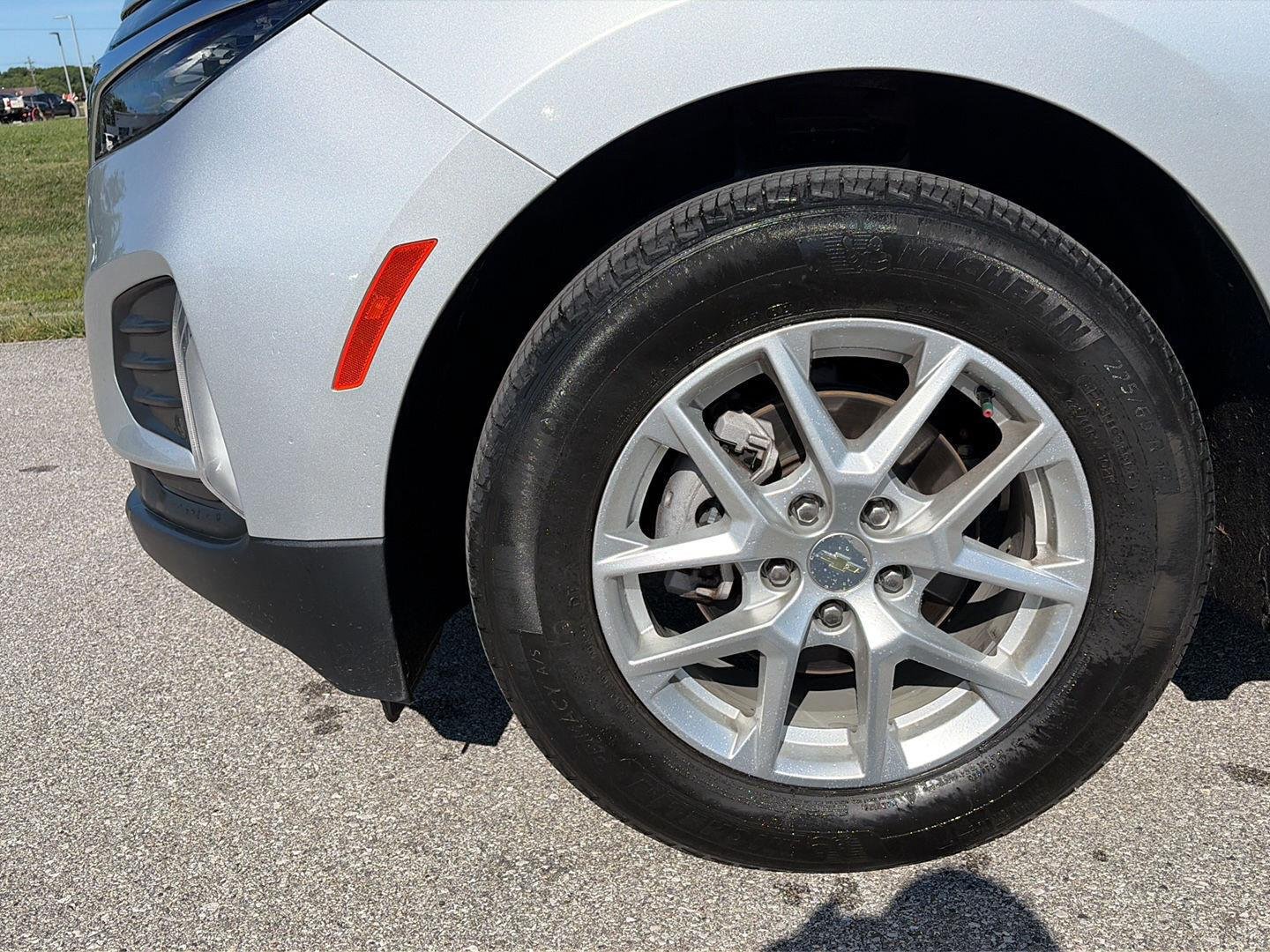 Used 2022 Chevrolet Equinox LT FWD image 9