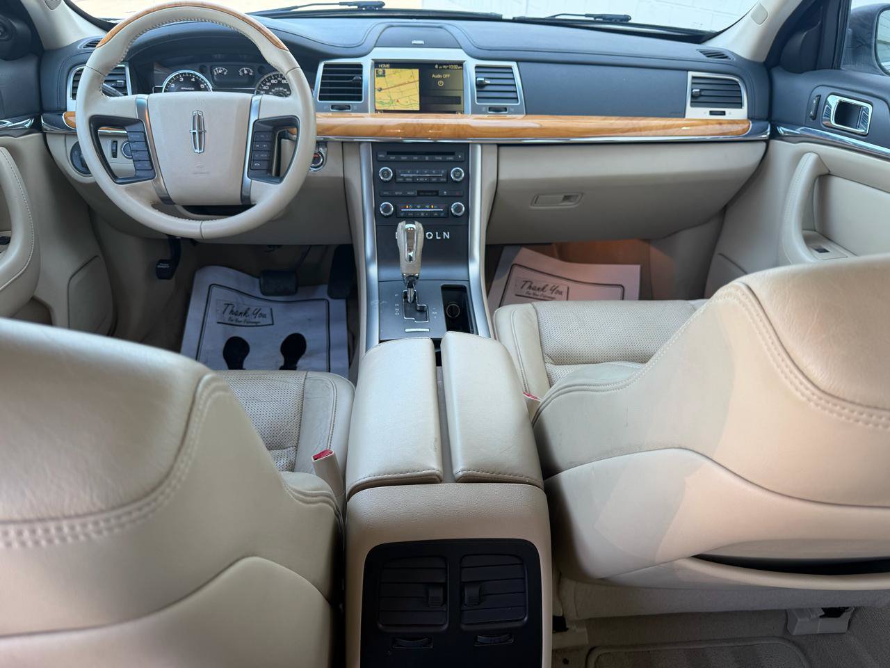 Used 2009 Lincoln MKS AWD image 10