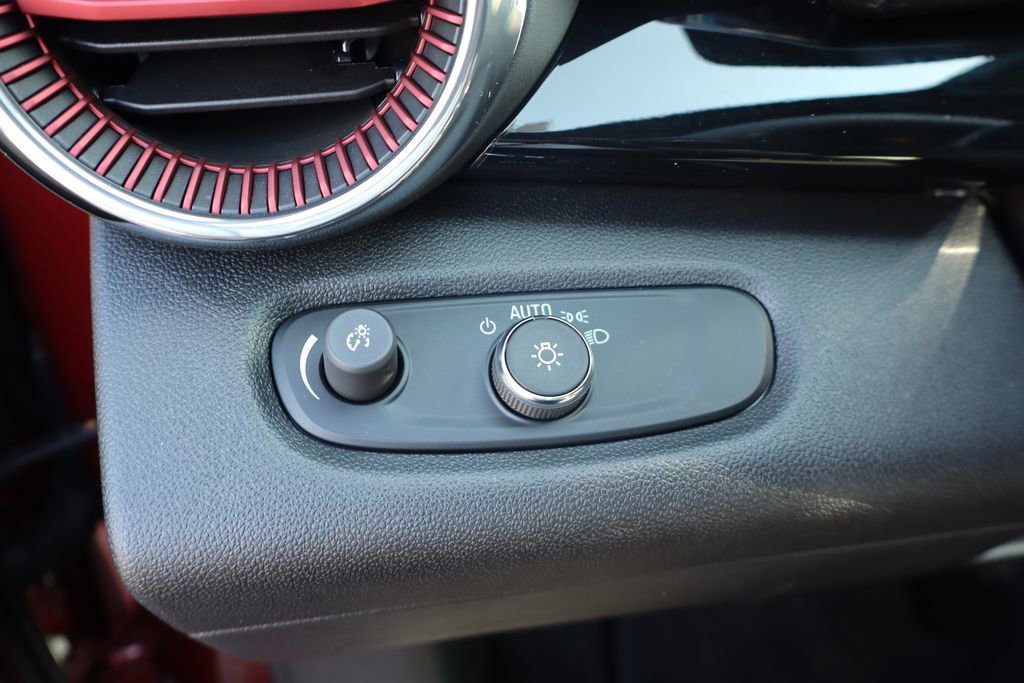 Used 2024 Chevrolet Trax RS w/ Driver Confidence Package image 12