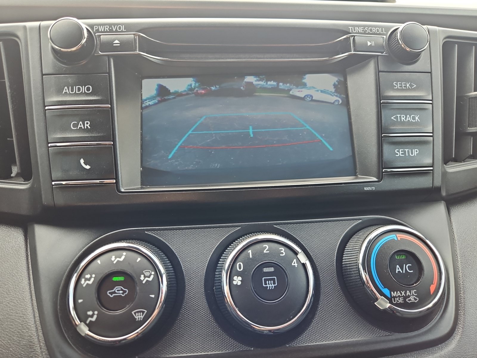 Used 2017 Toyota RAV4 LE w/ Carpet Mat Package AWD/4WD image 15