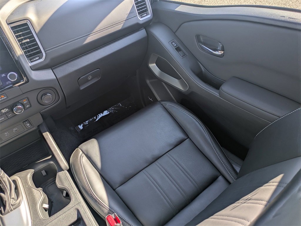 Used 2024 Nissan Frontier SL w/ Technology Package image 17