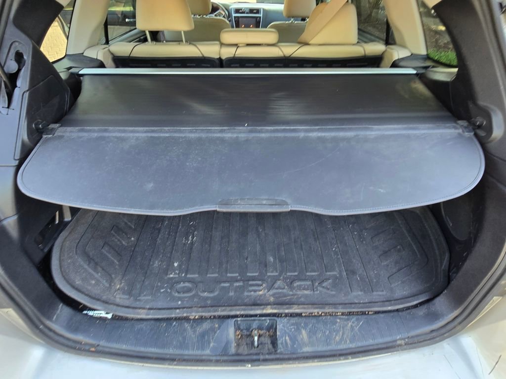 Used 2018 Subaru Outback 2.5i Limited AWD/4WD image 17
