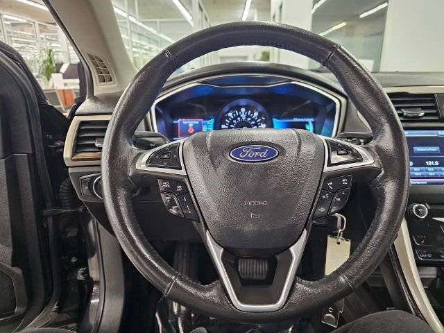 Used 2013 Ford Fusion SE image 10