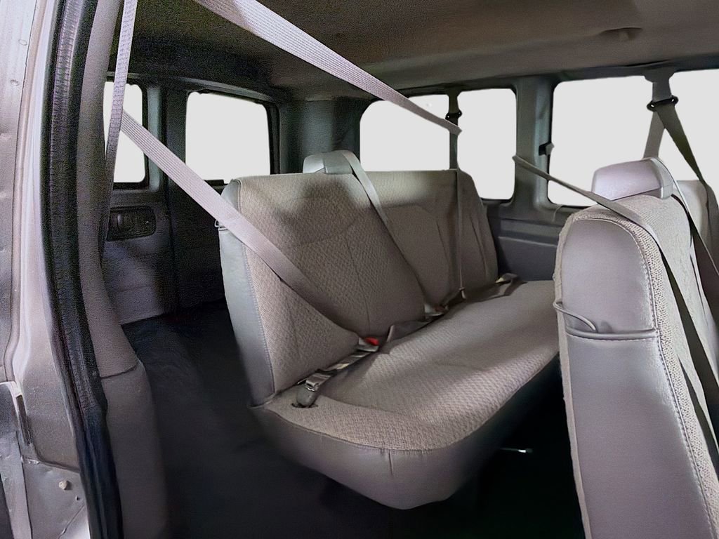 Used 2011 Chevrolet Express 1500 LT w/ LT Preferred Equipment Group AWD/4WD image 24