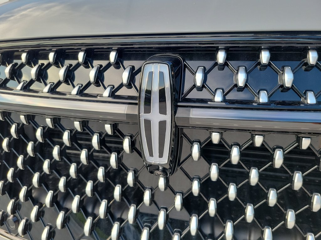 New 2026 Lincoln Nautilus Reserve AWD/4WD image 10