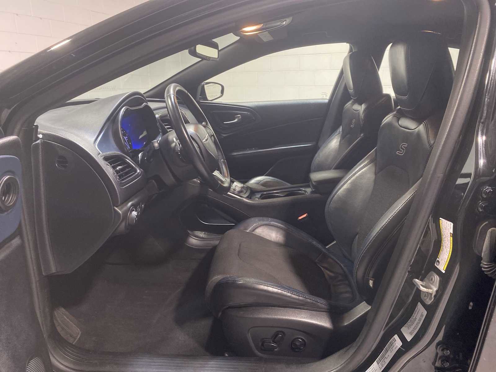 Used 2015 Chrysler 200 S w/ Navigation & Sound Group I image 2