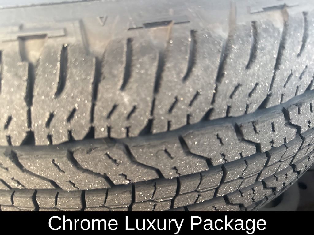 Used 2016 Chevrolet Colorado LT w/ Luxury Package, Chrome image 3