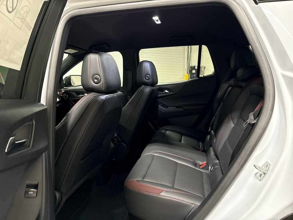 New 2027 Chevrolet Equinox RS w/ Convenience Package III AWD/4WD image 23