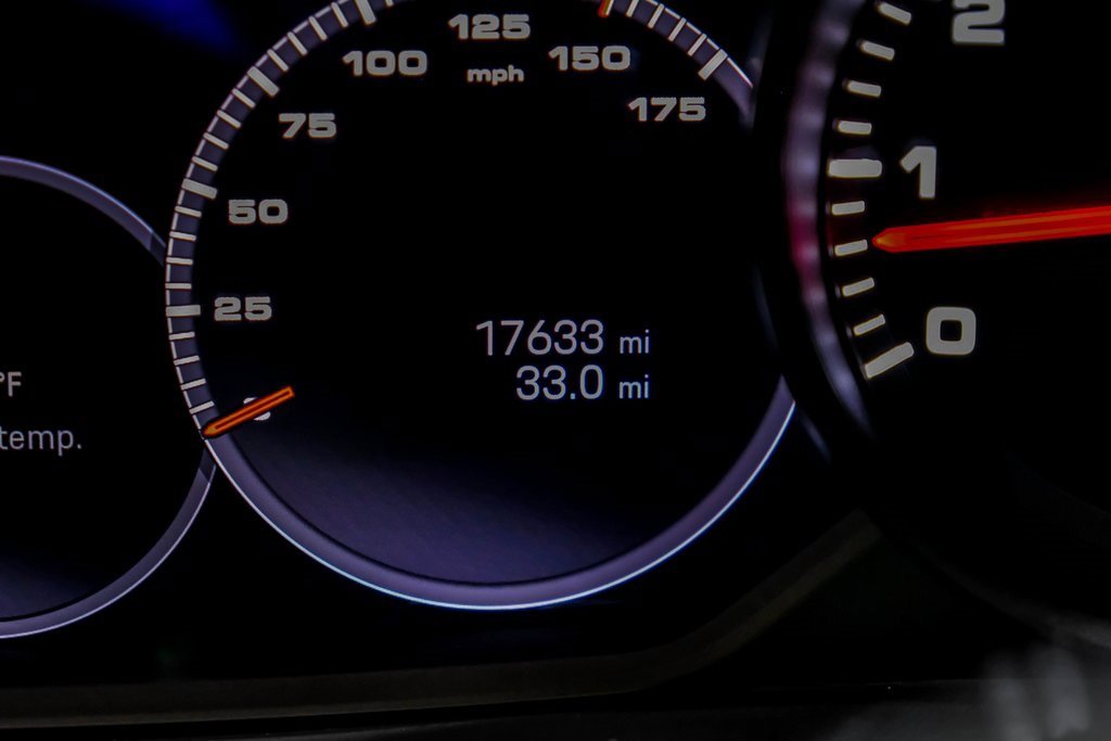 Used 2023 Porsche Cayenne image 20