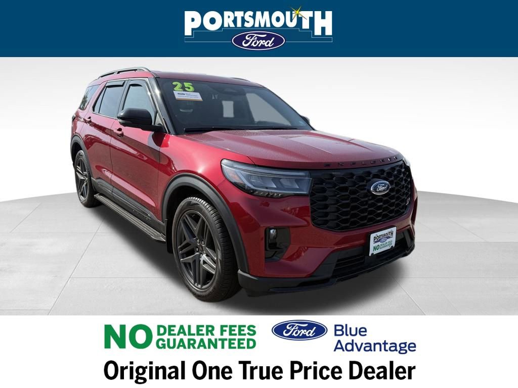 Certified 2025 Ford Explorer ST image 28