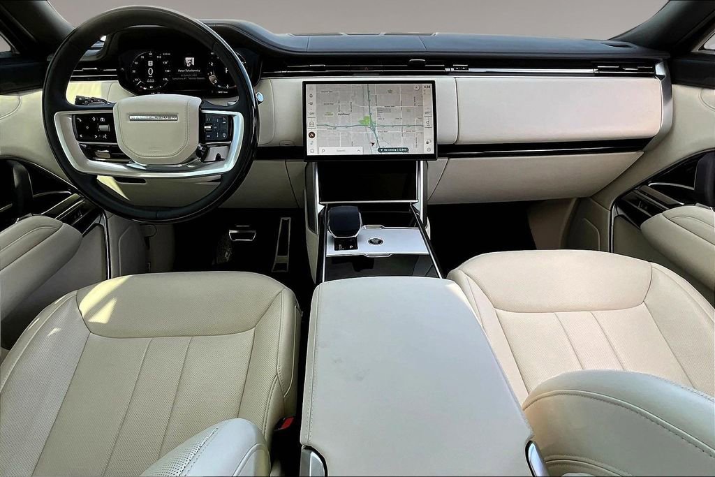 Certified 2025 Land Rover Range Rover SE AWD/4WD image 7