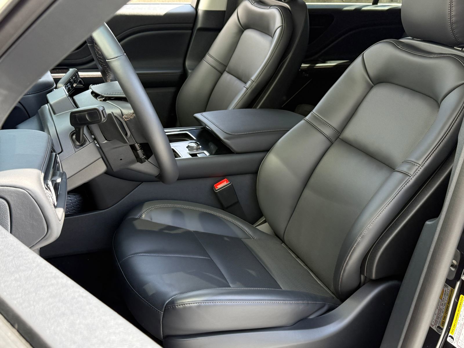 New 2026 Lincoln Aviator AWD image 26