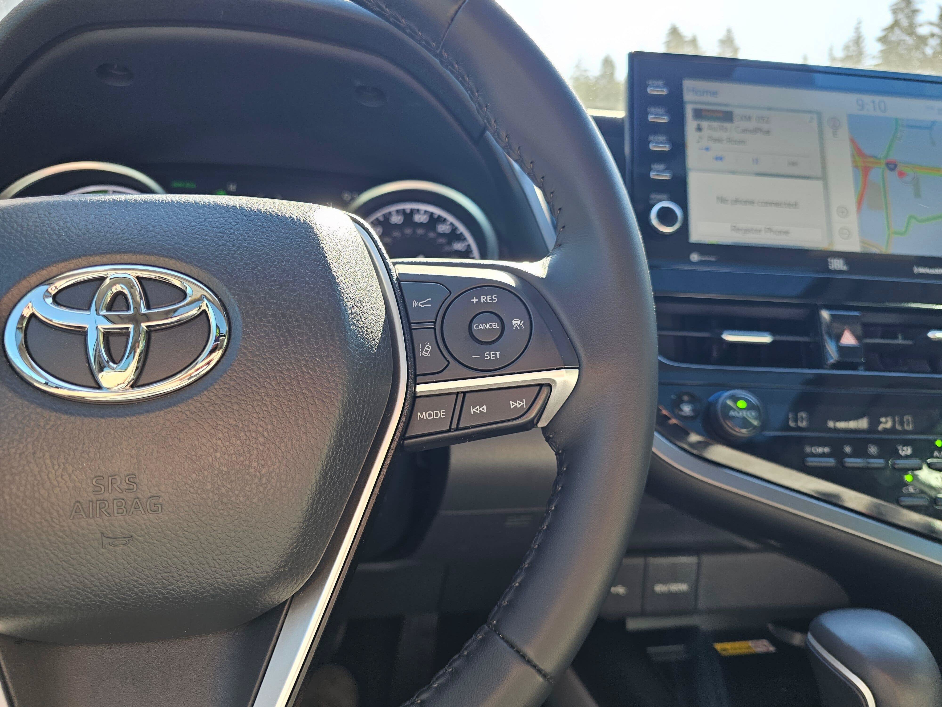 Used 2023 Toyota Camry XLE w/ Navigation Package FWD image 34