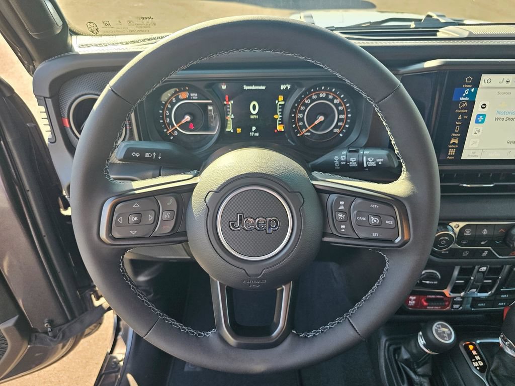 New 2025 Jeep Wrangler Unlimited Rubicon AWD/4WD image 17