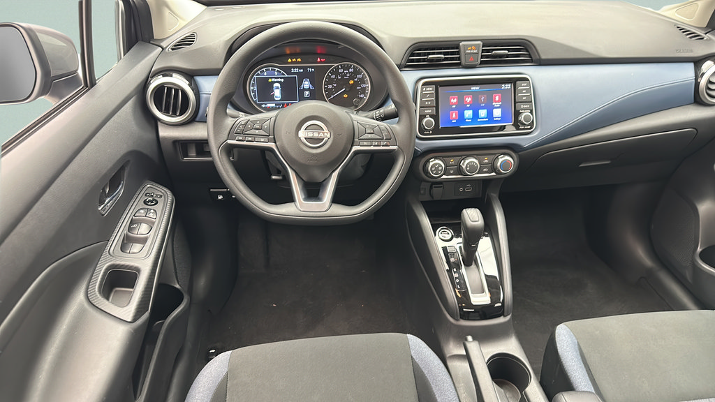 Used 2025 Nissan Versa SV FWD image 10