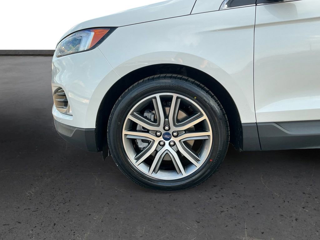 Used 2022 Ford Edge Titanium w/ Equipment Group 301A image 13