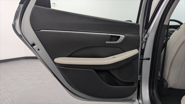 Used 2025 Hyundai Sonata SEL FWD image 16