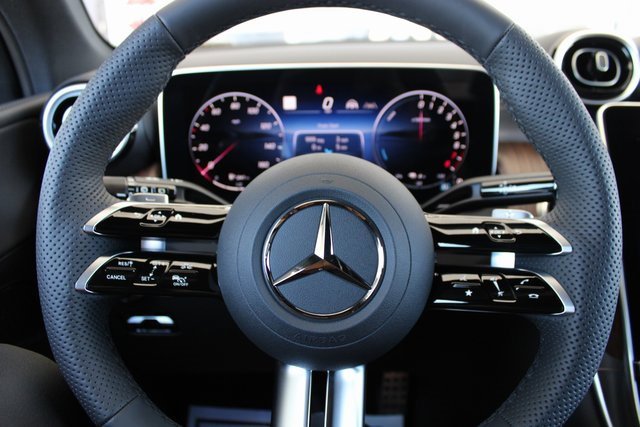 New 2025 Mercedes-Benz GLC 350e 4MATIC image 22
