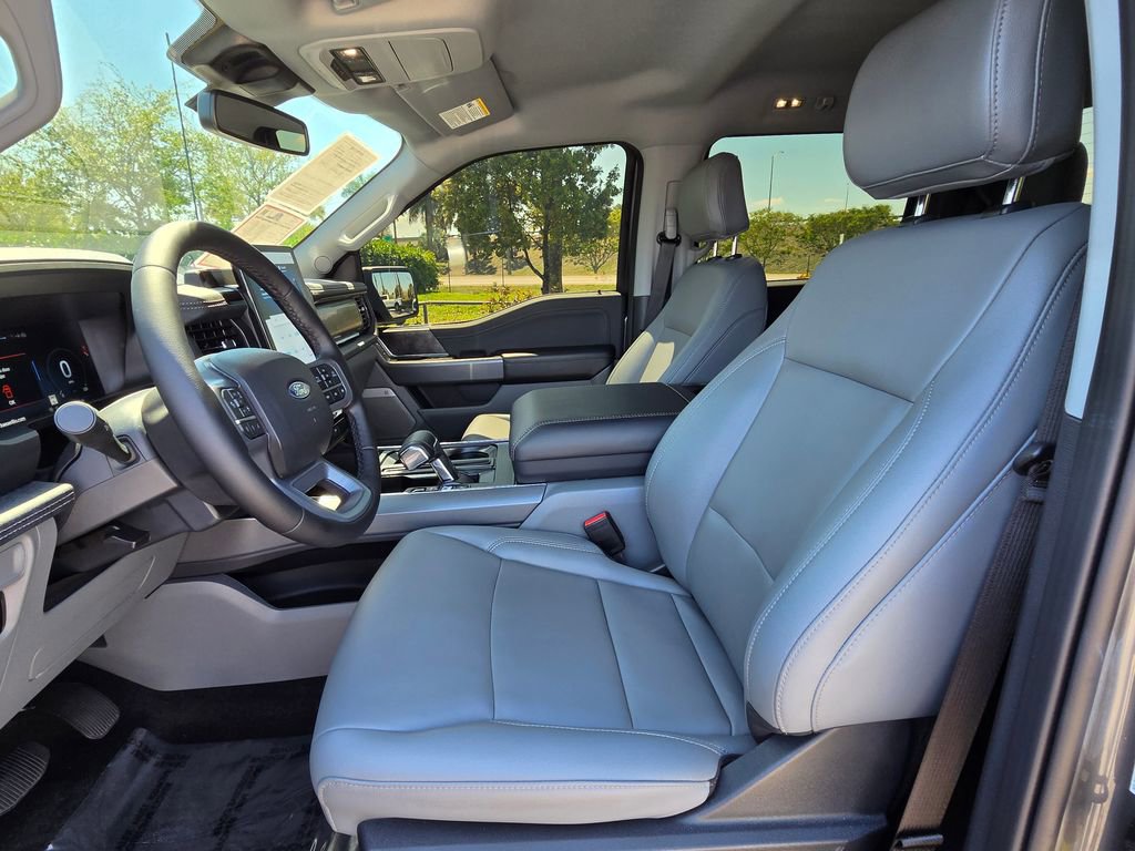 Used 2025 Ford F150 Lightning Flash AWD/4WD image 16
