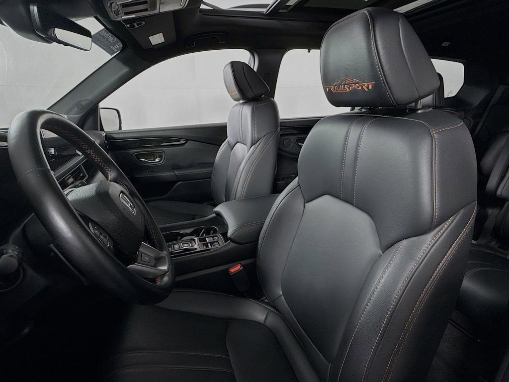 Used 2023 Honda Pilot TrailSport image 33