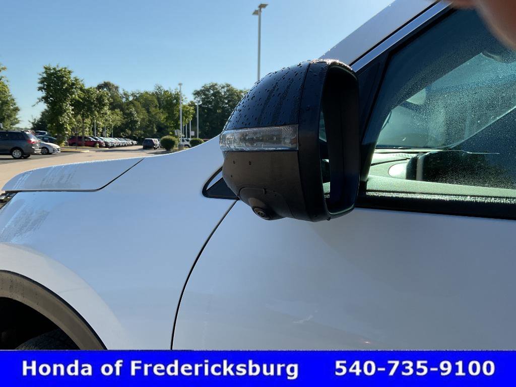 Used 2025 Chevrolet Traverse LT w/ Enhanced Driving Package FWD image 15