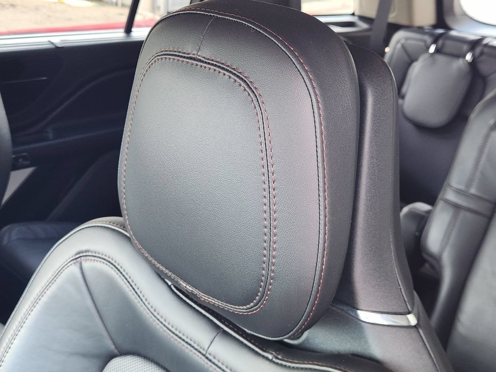 Used 2024 Lincoln Aviator Reserve w/ Equipment Group 201A RWD image 24